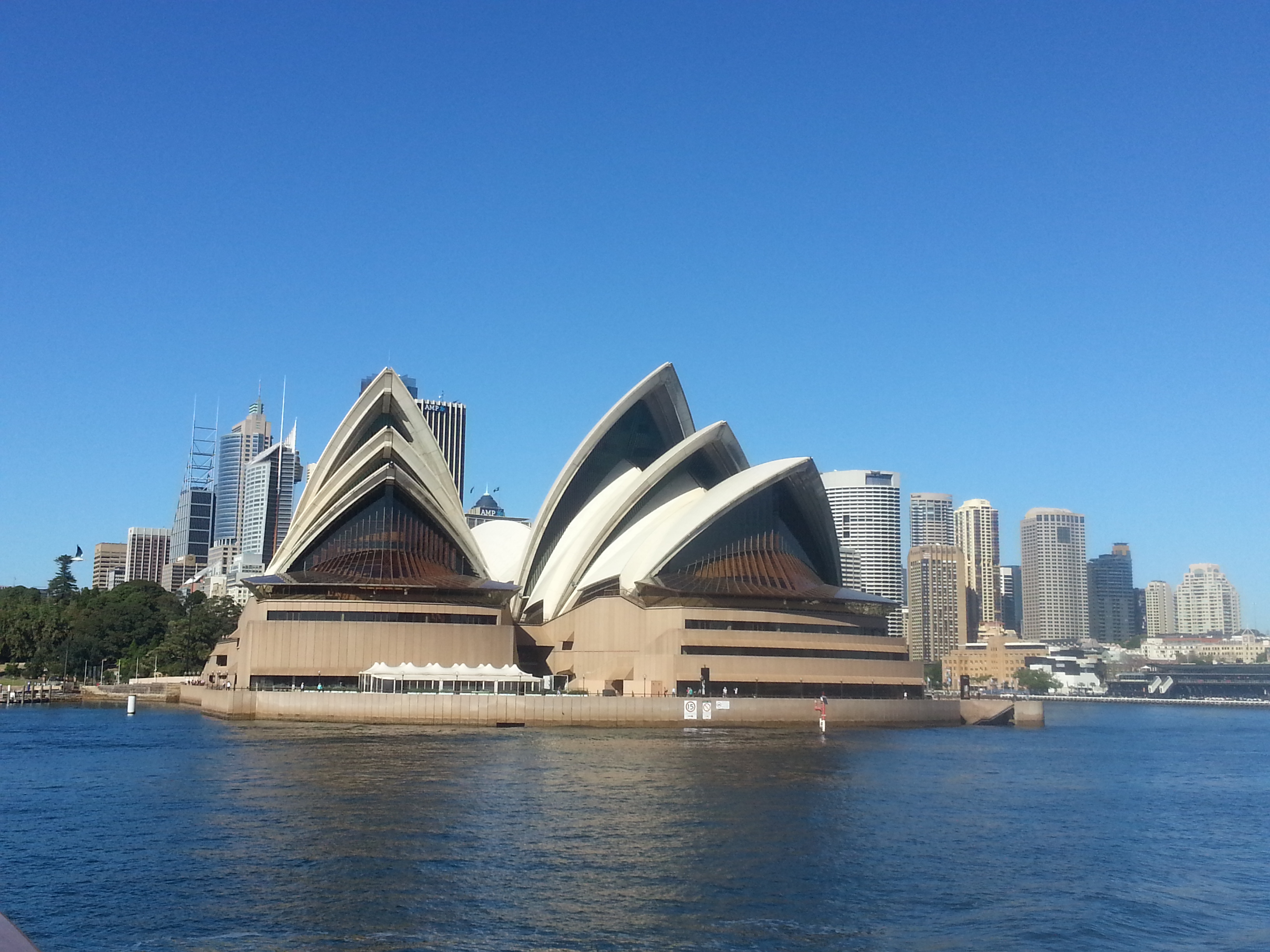 Signature of Sydney – Opera House and Harbour Bridge ...